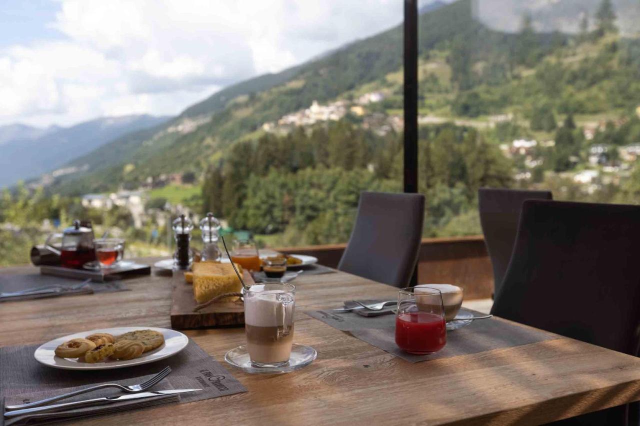 Residence Adamello Resort Ponte Di Legno Exteriör bild